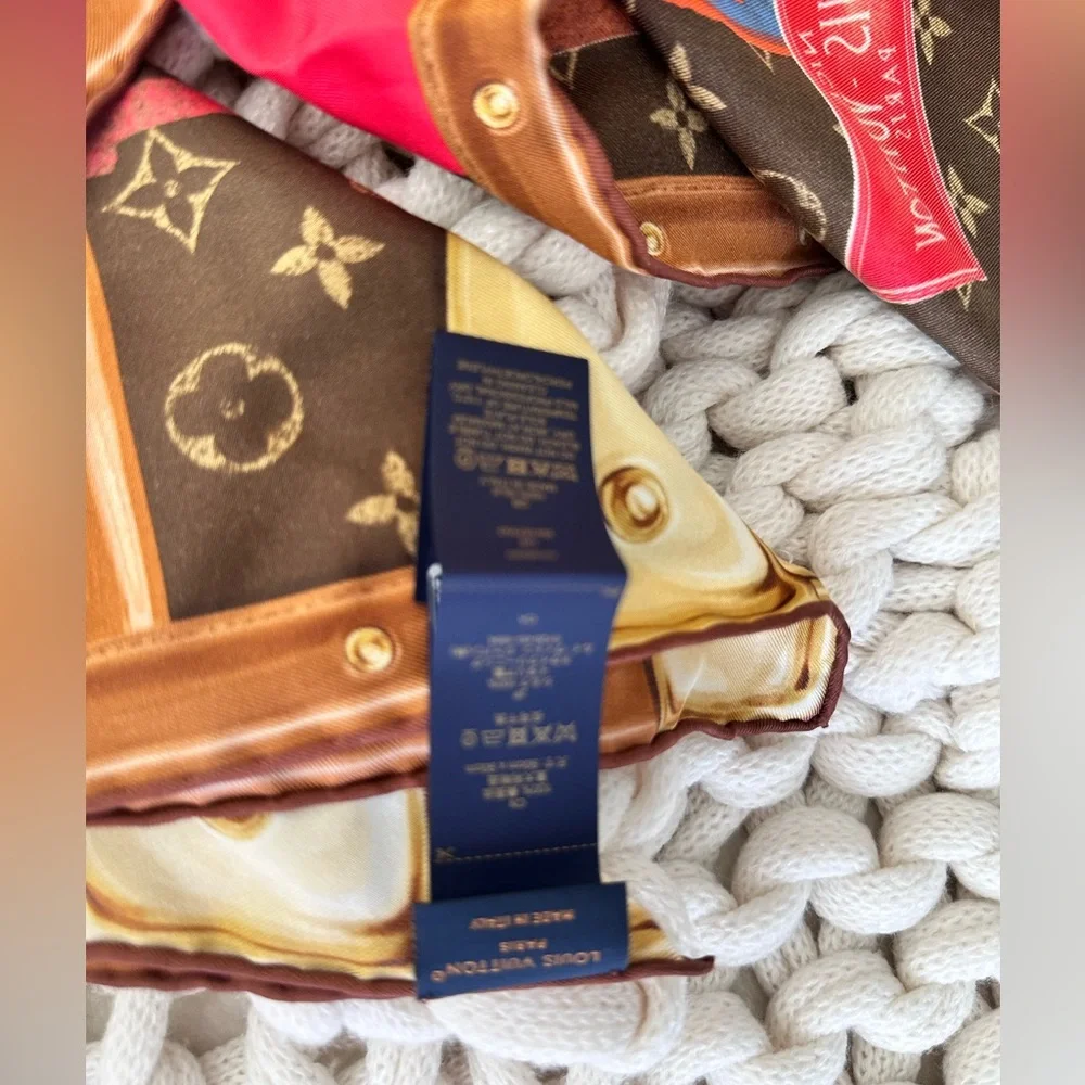🎄Louis Vuitton flight ✈️ mode scarves sold out everywhere limited edition new - Picture 7 of 11